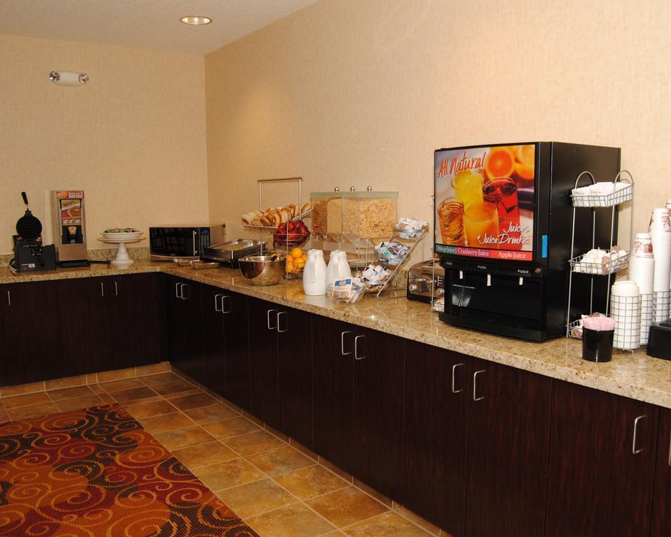 Comfort Suites Altoona Exterior foto