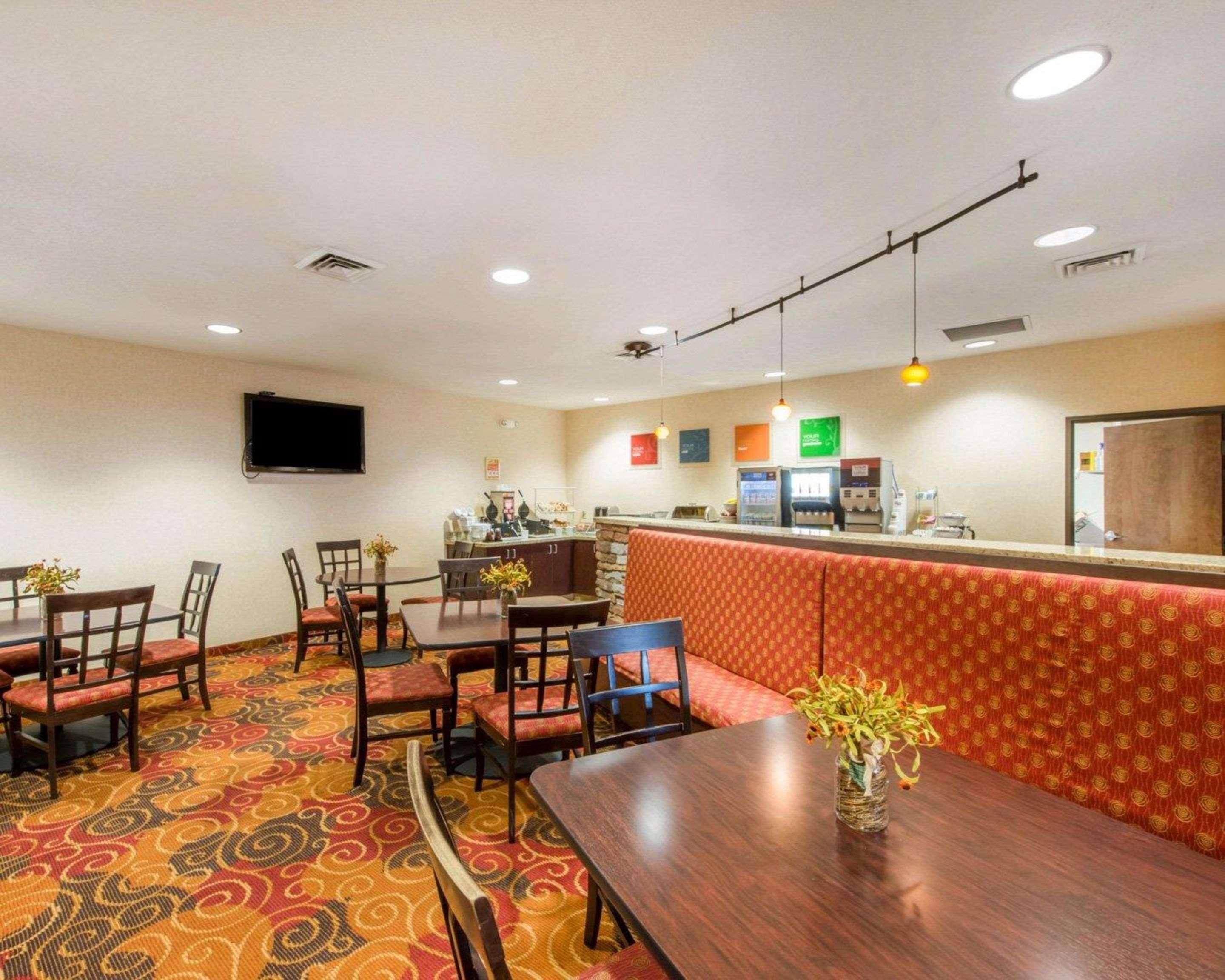 Comfort Suites Altoona Exterior foto